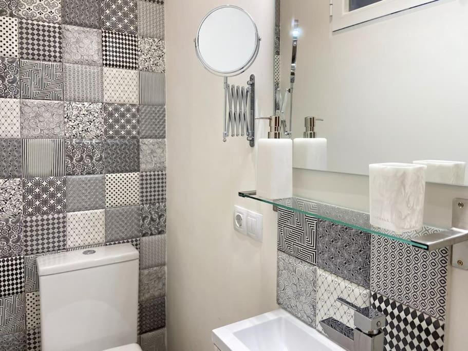New Lavapies Spacious Flat, 2 Bedrooms And 2 Balconies Madri Exterior foto