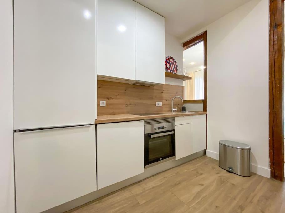 New Lavapies Spacious Flat, 2 Bedrooms And 2 Balconies Madri Exterior foto