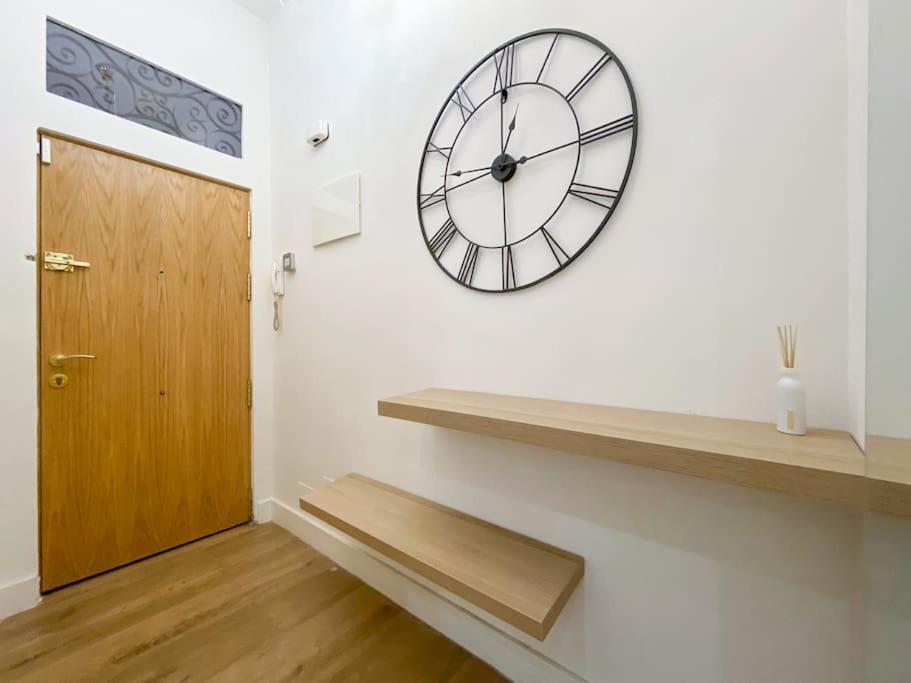 New Lavapies Spacious Flat, 2 Bedrooms And 2 Balconies Madri Exterior foto